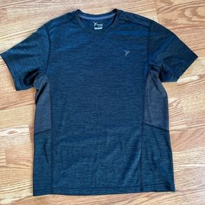 Men’s size medium Old Navy Active Go-Dry Tshirt